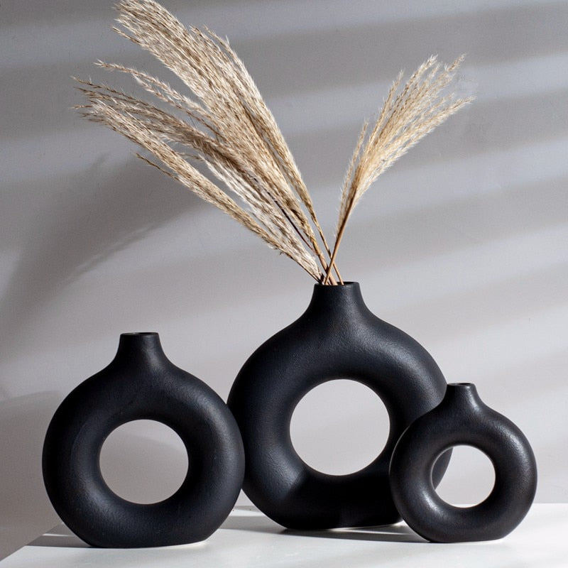 Nordic Circular Hollow Ceramic Vase